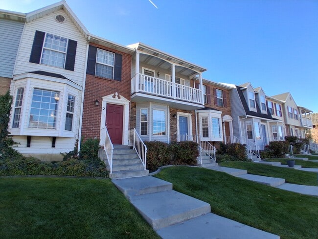 Building Photo - 695 N 100 E