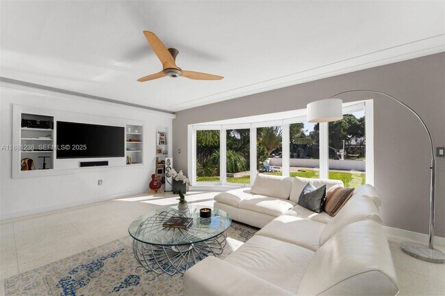 Photo - 7901 Noremac Ave