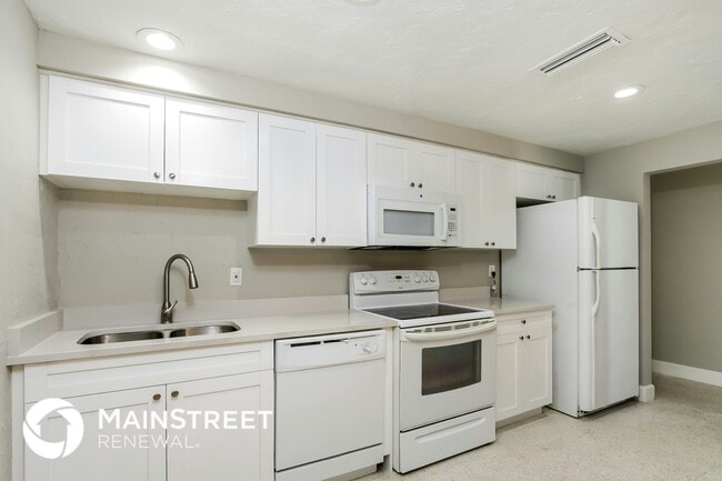 Photo - 2175 Gentian Rd