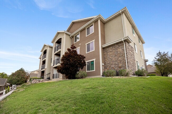 157 W Springview Dr