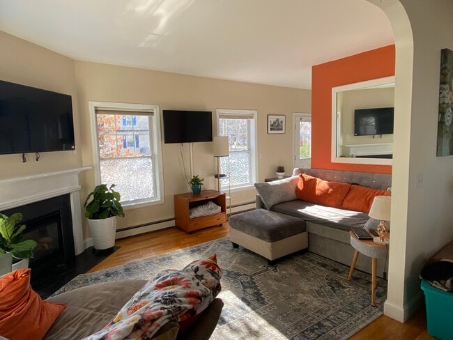 Photo - 18 Scamman St