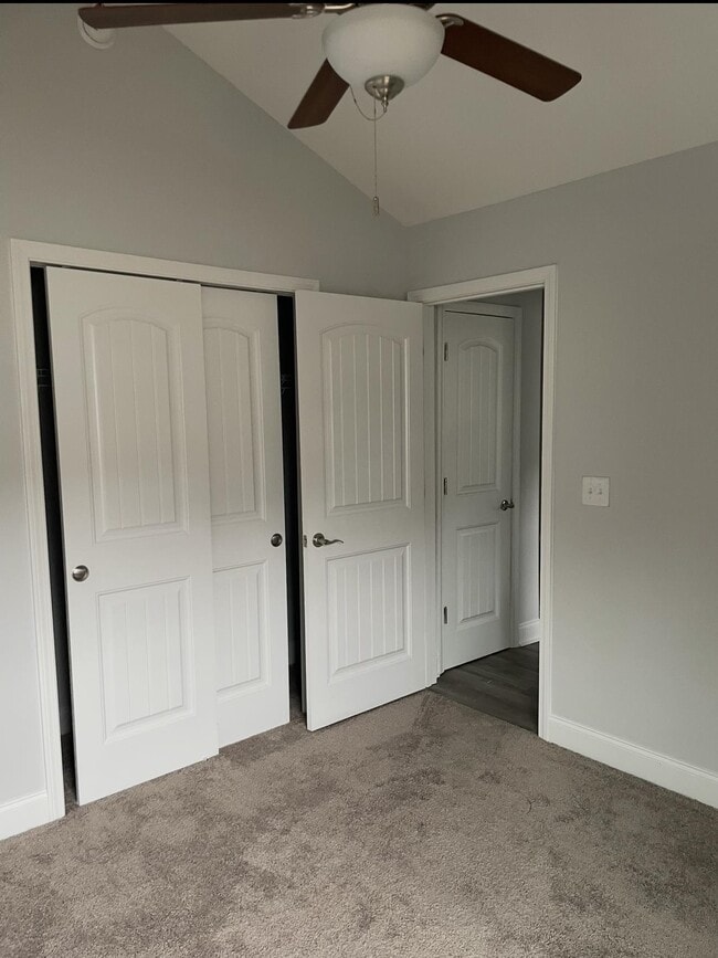 Photo - 947 Cygnet Dr