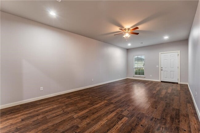 Photo - 317 Copper Oaks Dr