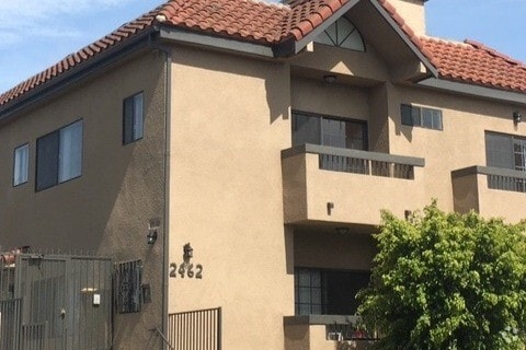 Building Photo - 2462 Purdue Ave Unit 102 Rental