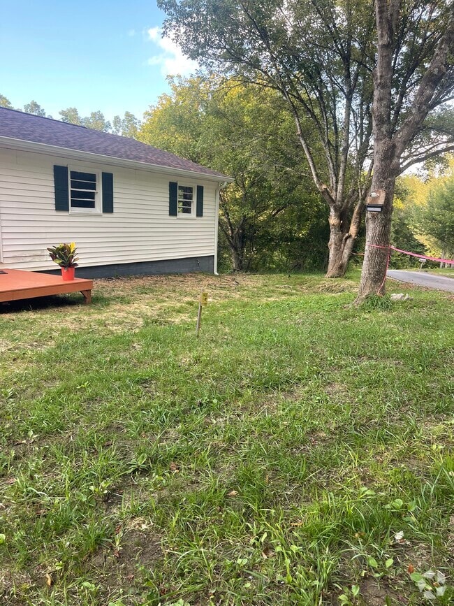 Building Photo - 290 Lowery Rd Rental