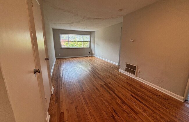 Photo - 596 Lowell Ave Unidad 596-01