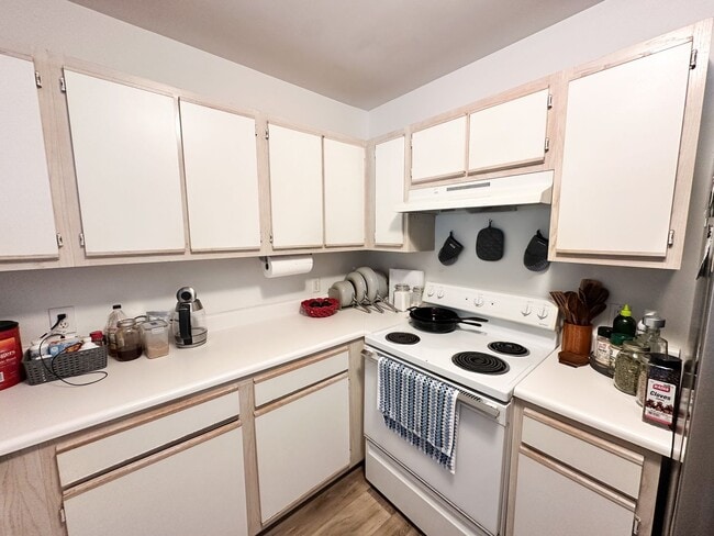 Photo - Comfortable and Convenient 3 Bedroom Townh...