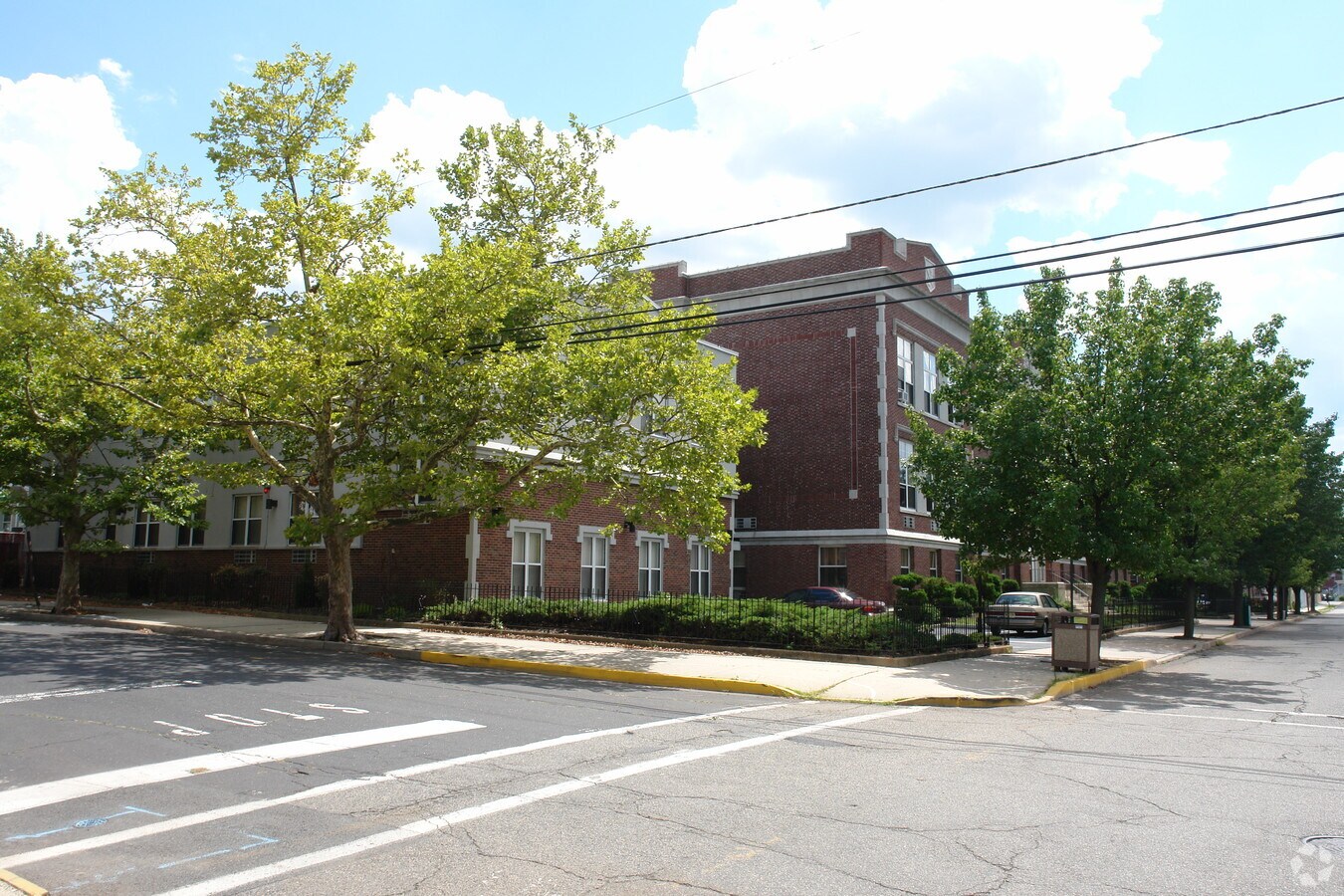 Photo - Cleveland Arms Apartments