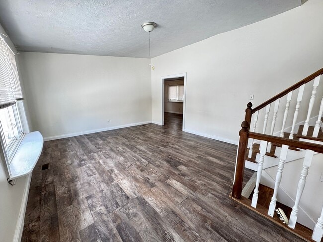 Photo - 5508 Meckes Ln