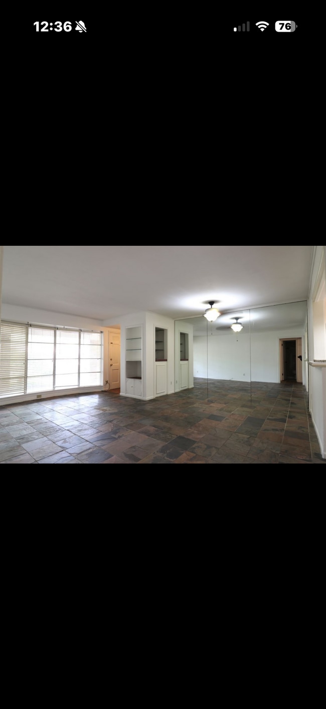 Photo - 2727 Briarhurst Dr Unit 15