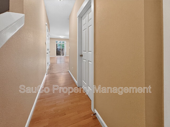 1109 NE 106th Ave
