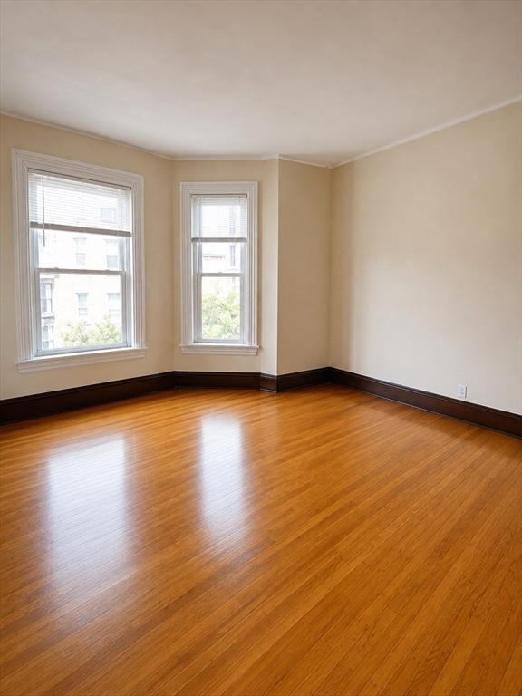 Photo - 305 Beacon St Unit 3