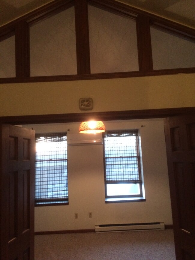 Photo - 32 N Main St Unit 3