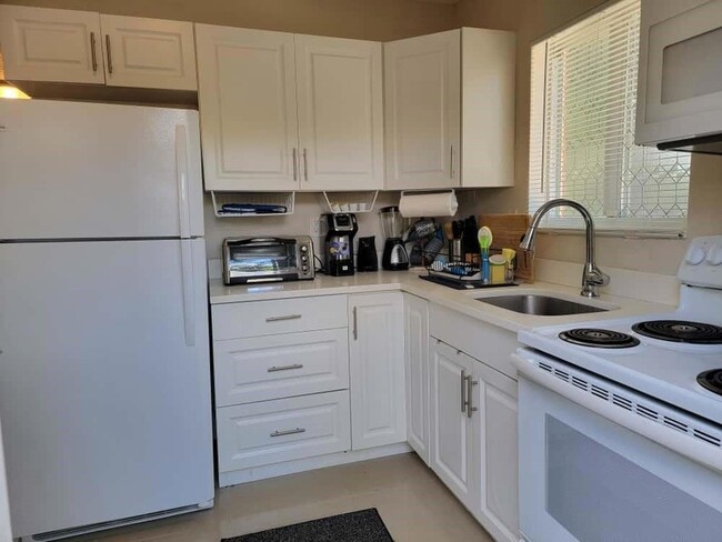 Photo - 441 NW 7th Terrace Unidad 2