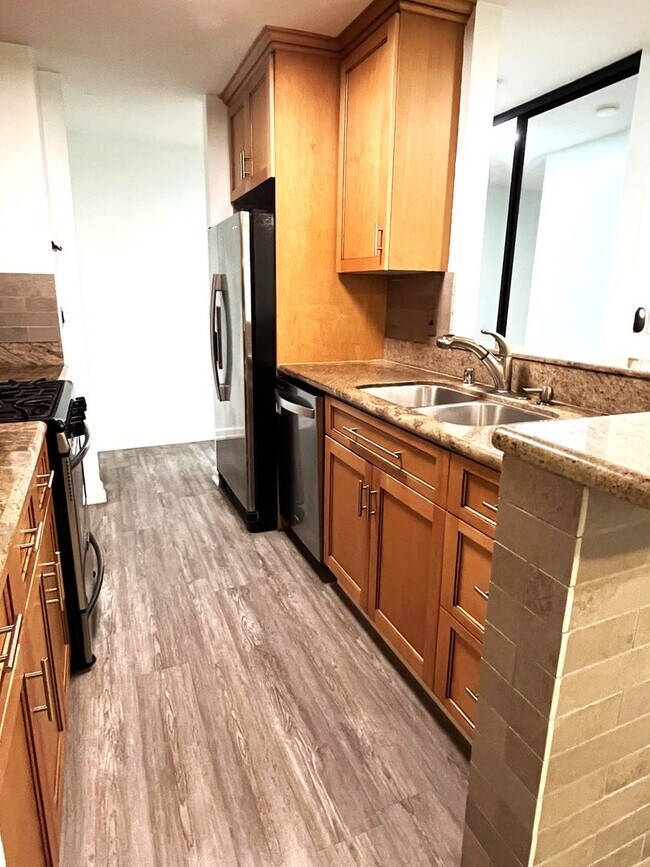Photo - ****MOVE-IN SPECIAL: $500 OFF SECOND MONTH...