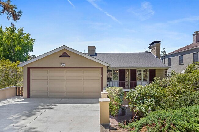 Photo - 25 Selborne Dr