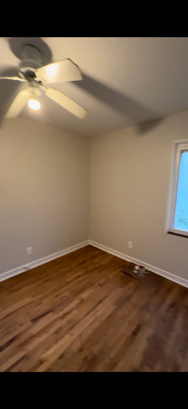 Photo - 806 Barney Ave