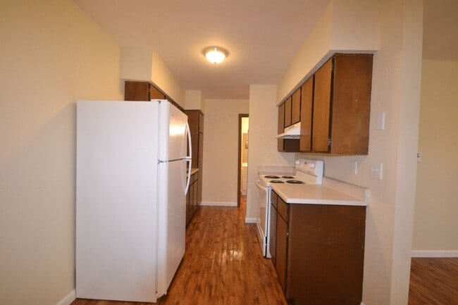 Photo - Longton Apartments Unit 11