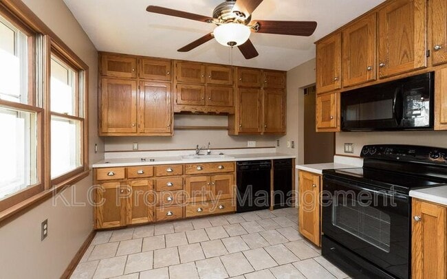 Photo - 230 Bel Aire Dr