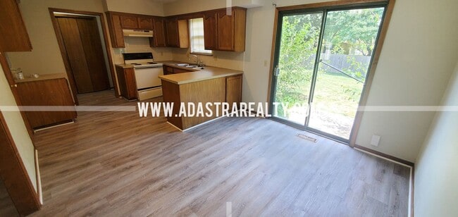 Photo - Affordable Duplex in Blue Valley School District-Available NOW!!