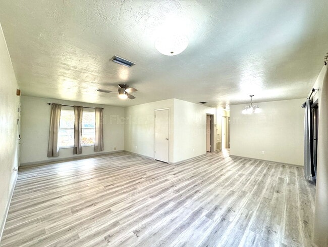 Photo - 1074 Gerona Ave