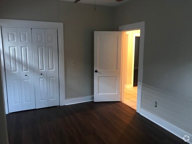 Building Photo - 512 NW 31st St Rental