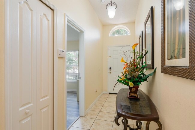 Photo - 2178 Royal Ridge Dr