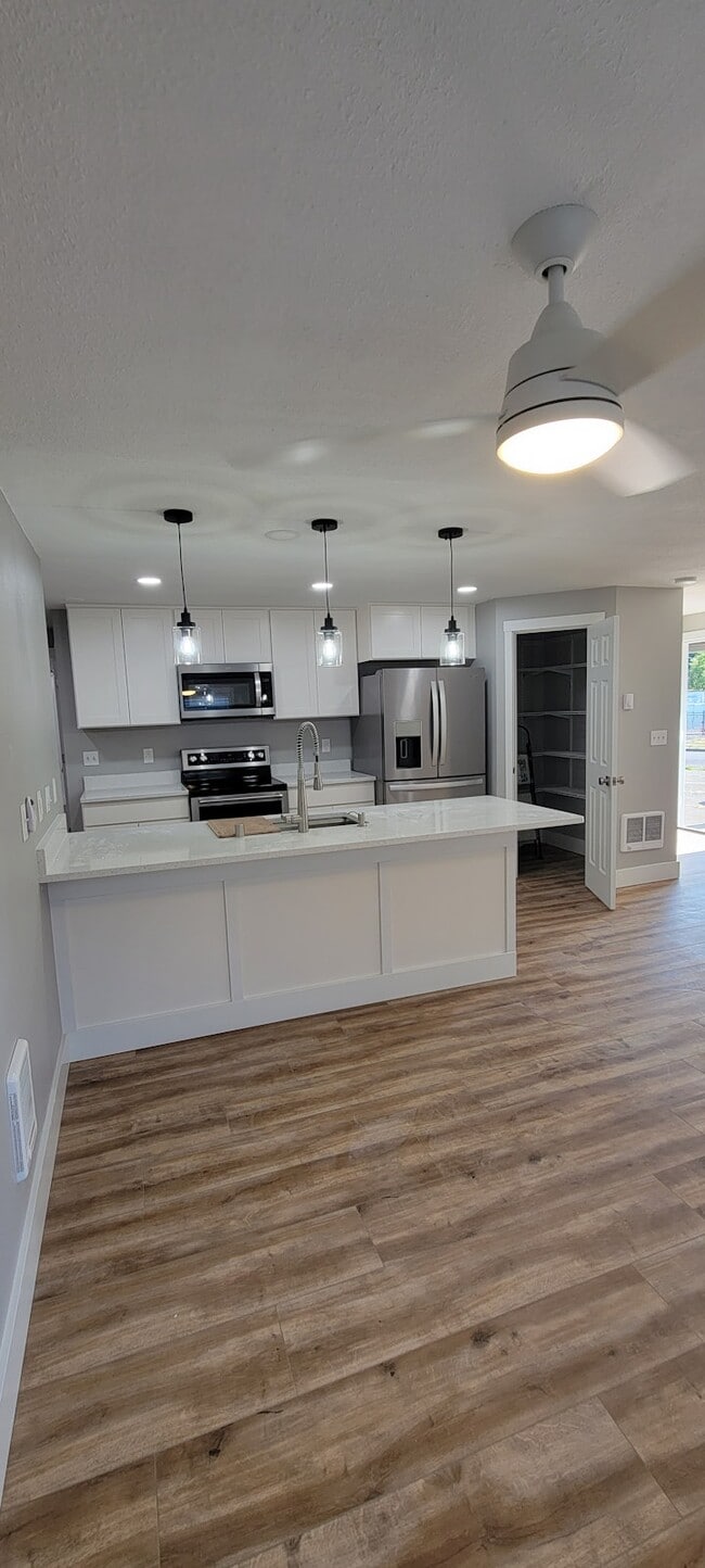 407 SE 117th Ave