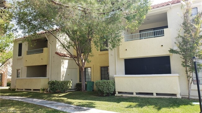 Building Photo - 4865 S Torrey Pines Dr Unit 106