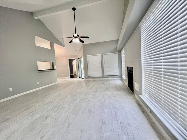 Building Photo - 15543 Scenic Haven Dr Rental