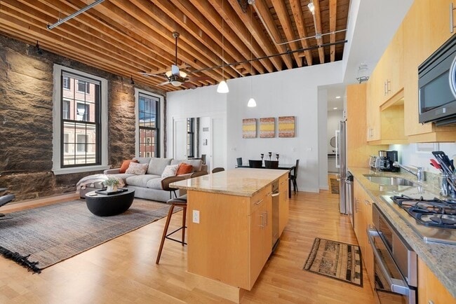 Photo - 112 Broad St