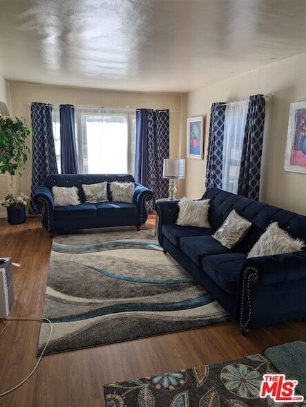 Building Photo - 9202 Crenshaw Blvd Rental