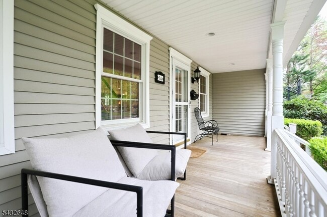 Photo - 14 Chadwick Pl