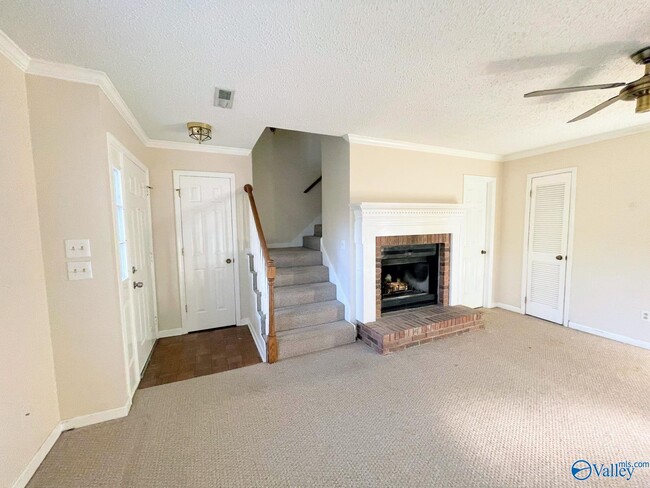 Photo - 603 Maysville Rd NE