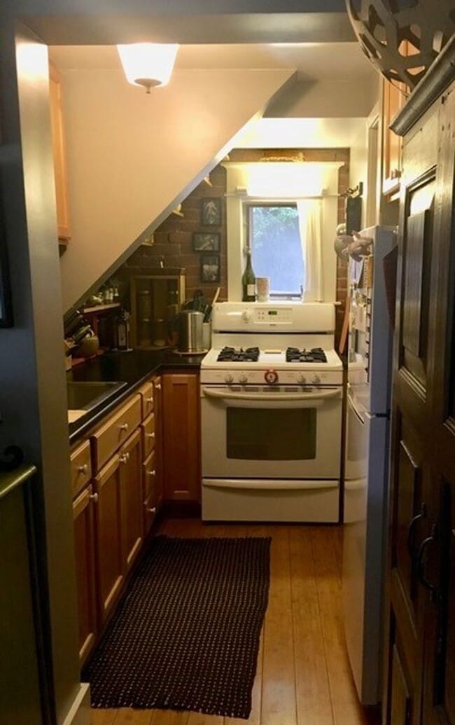 Building Photo - 1645 Pine St Unit 1