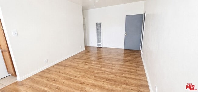 Photo - 1351 Cochran Ave Unit 7