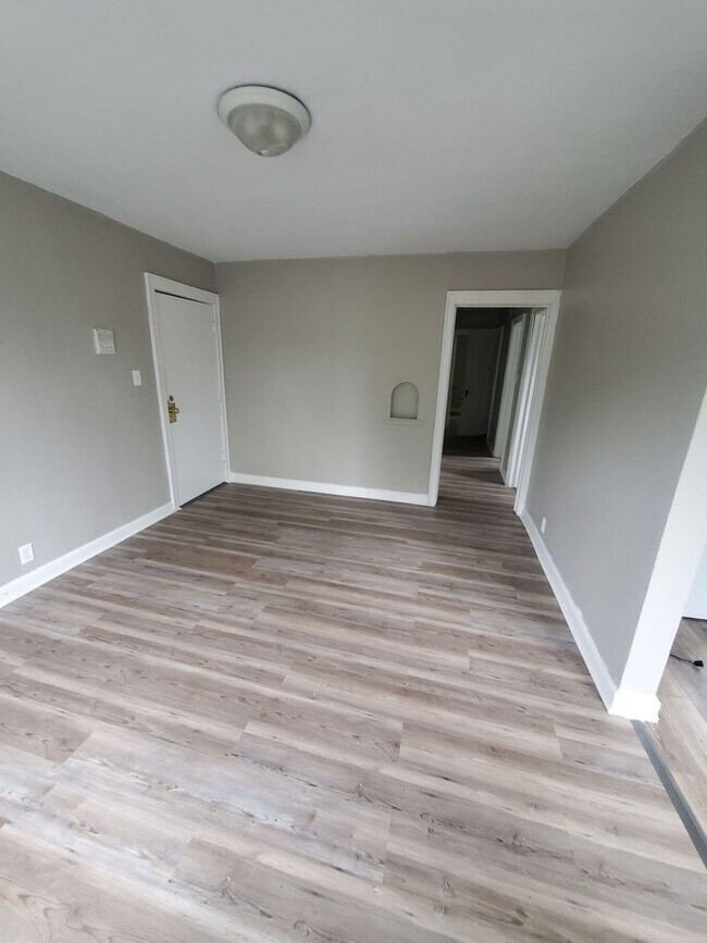 Photo - 4603 N 29th St - 6 unit