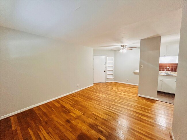 8803 Timberside Dr Unit 13