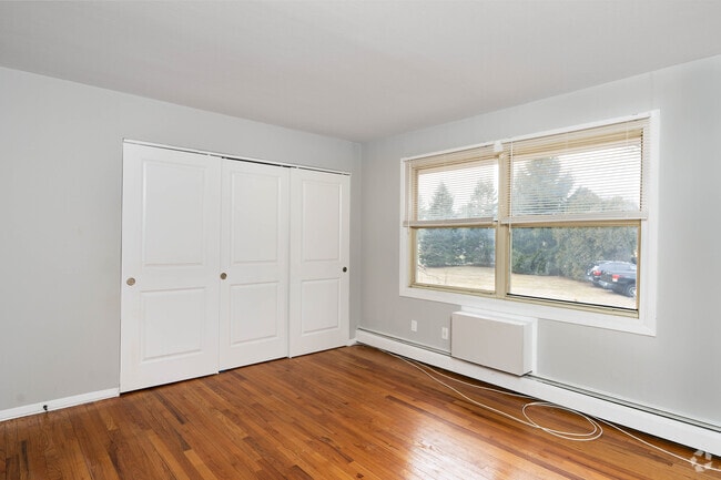 Renovated 2BR, 1BA - 980SF - Primary Bedroom