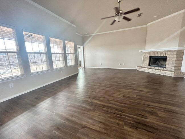 Photo - 10601 Clinton Ave