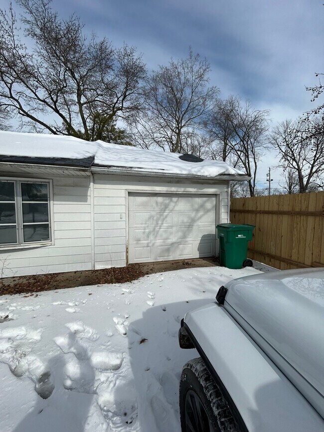 Photo - 21 Agnes Dr
