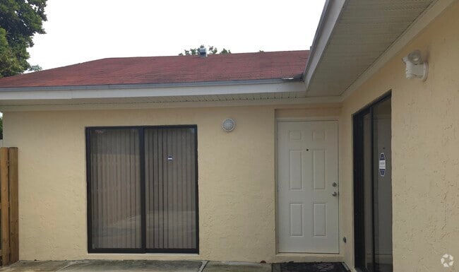 Building Photo - 4377 Woodstock Dr Rental