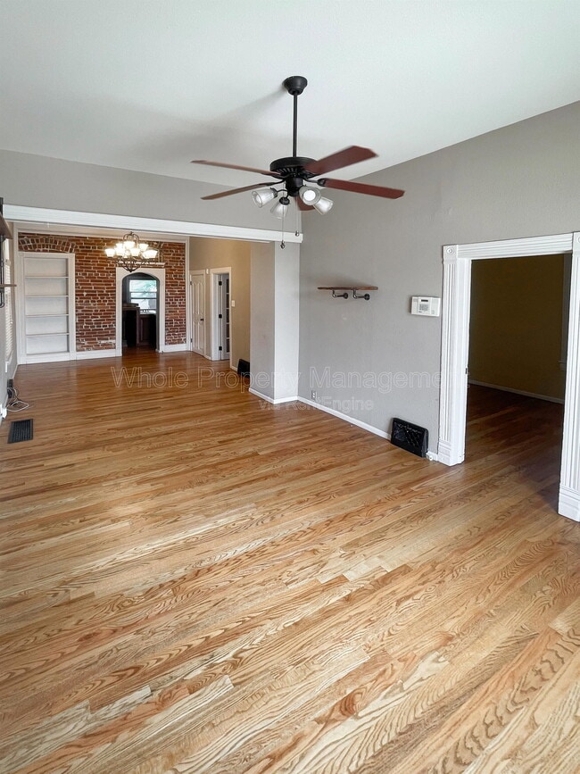 Photo - 1733 W 39th Ave