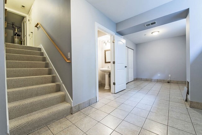 Photo - 3601 w 53rd ST Chicago, IL 60632