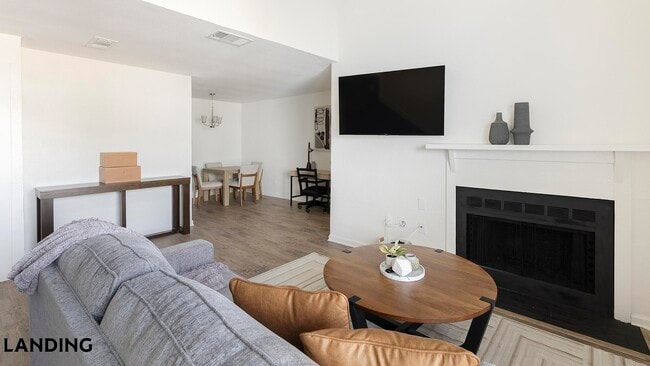 Photo - 1225 E Pleasant Run Rd Unidad 703