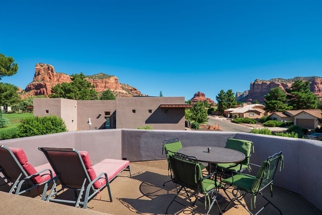 Photo - 290 Arch Dr