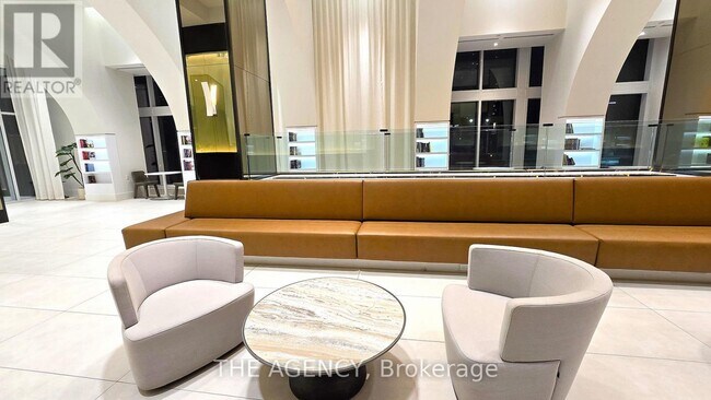 Photo - 2033 Kennedy Rd Unité 2709