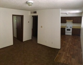 Photo - Pines Apartments