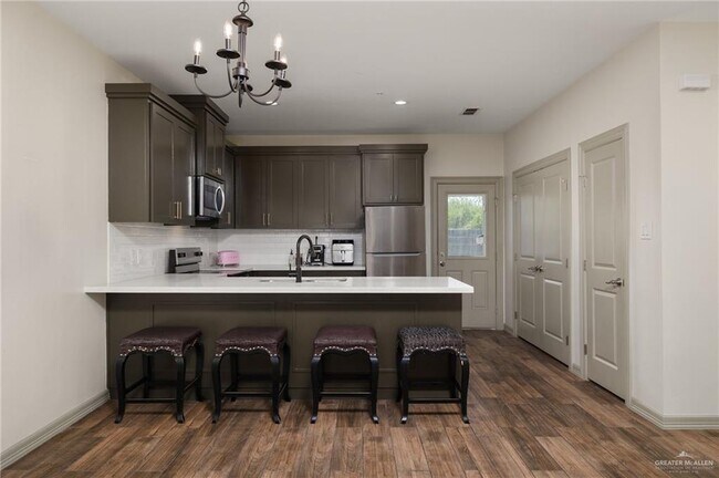 Photo - 13 West Dr Unit 2
