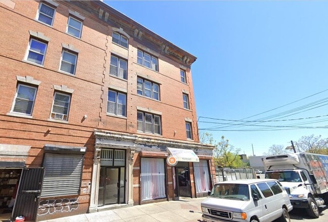Building Photo - 250 S Orange Ave Unit 1 Rental